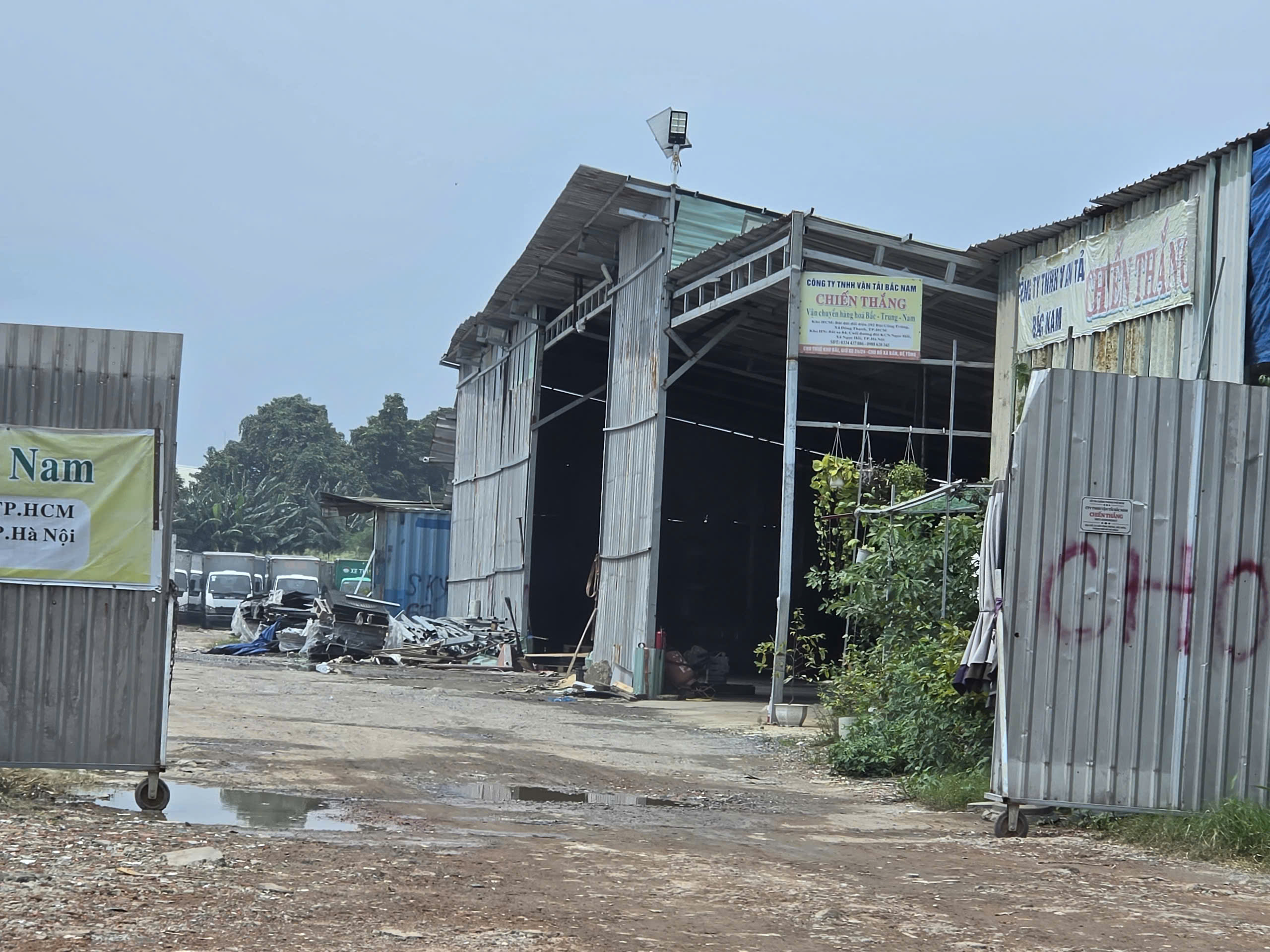 TP.HCM: Xử lý nghiêm vi phạm đất đai, thu hồi chấp thuận tại bãi xe Bắc Nam Chiến Thắng  